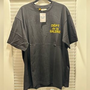 Gallery dept. big logo tshirt